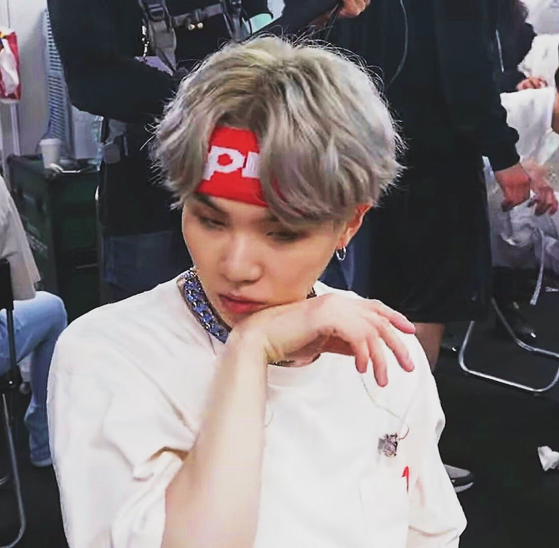 yoongisarchive tweet picture