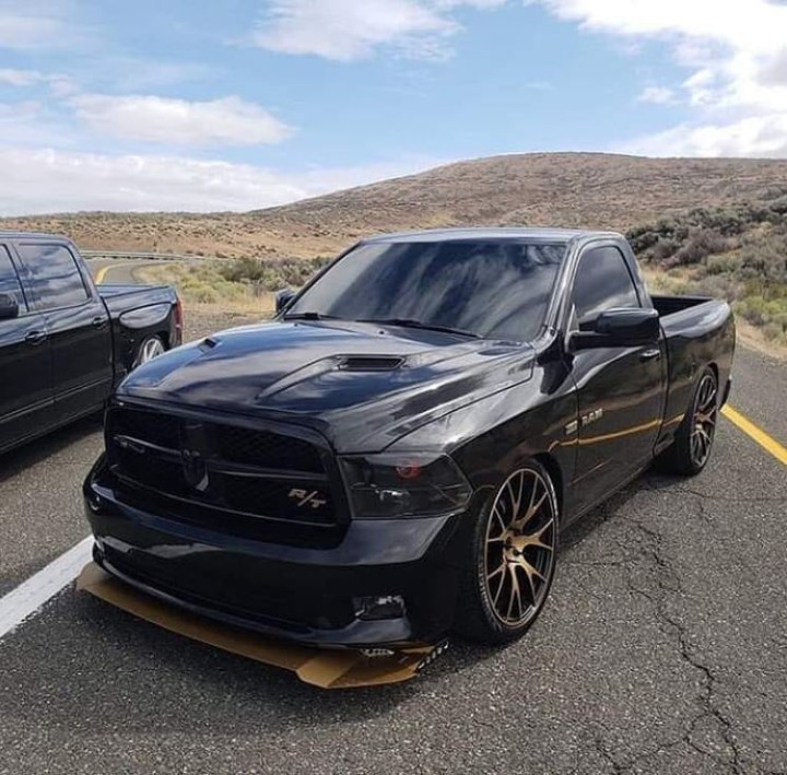 universitydodge's tweet photo. A wonderful way to honor Mopar Monday!
.
.
📸: @trokitas.mamalonas
.
.
#guts #glory #beast #trucks #fun#ramtrucks #ram #ramfam #power # ramnation #pickuptrucks #gutsgloryram #ramstyle #RAM #1500 #2500 #3500#truckdaily https://t.co/d8DTMVbxJK