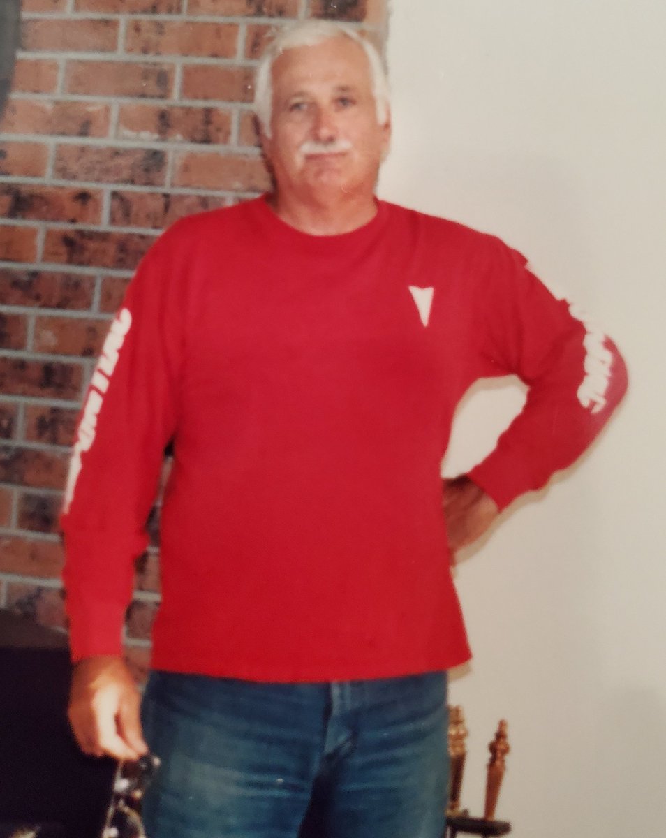 lisaponyexpress's tweet photo. Today would have been my daddy's 83rd birthday.  Miss my hero every day. Happy birthday in heaven.♥️ https://t.co/gAarwMSRj0