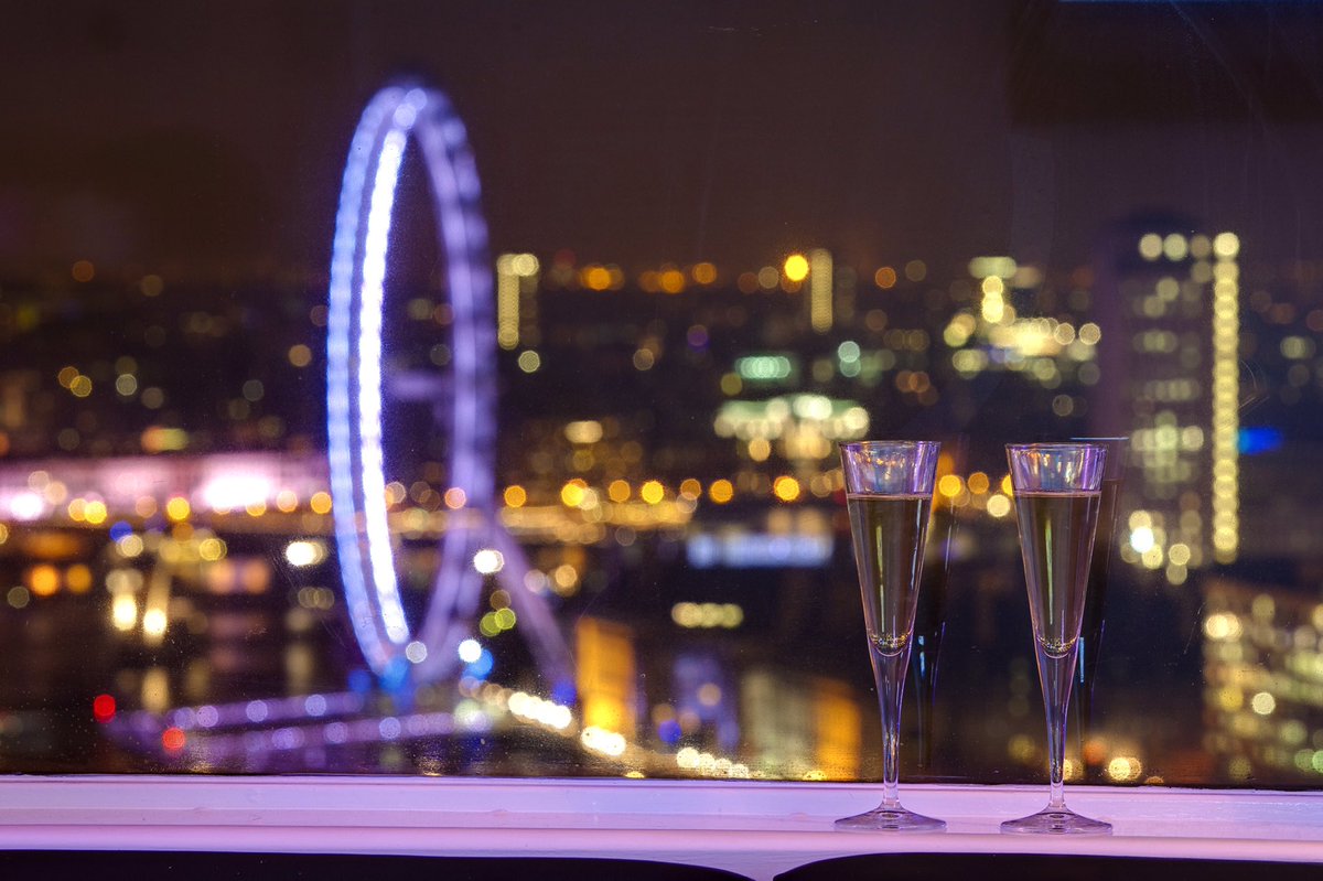 As we look forward to the month of love ❤️, our venue @londonskybar will be painting the town red for Valentine’s. On 14th &amp; 15th Feb discover their packages to spoil your loved one, as you look out over the glittering city below. Book here atmospherevenues.com/%20valentines-… #ValentinesDay