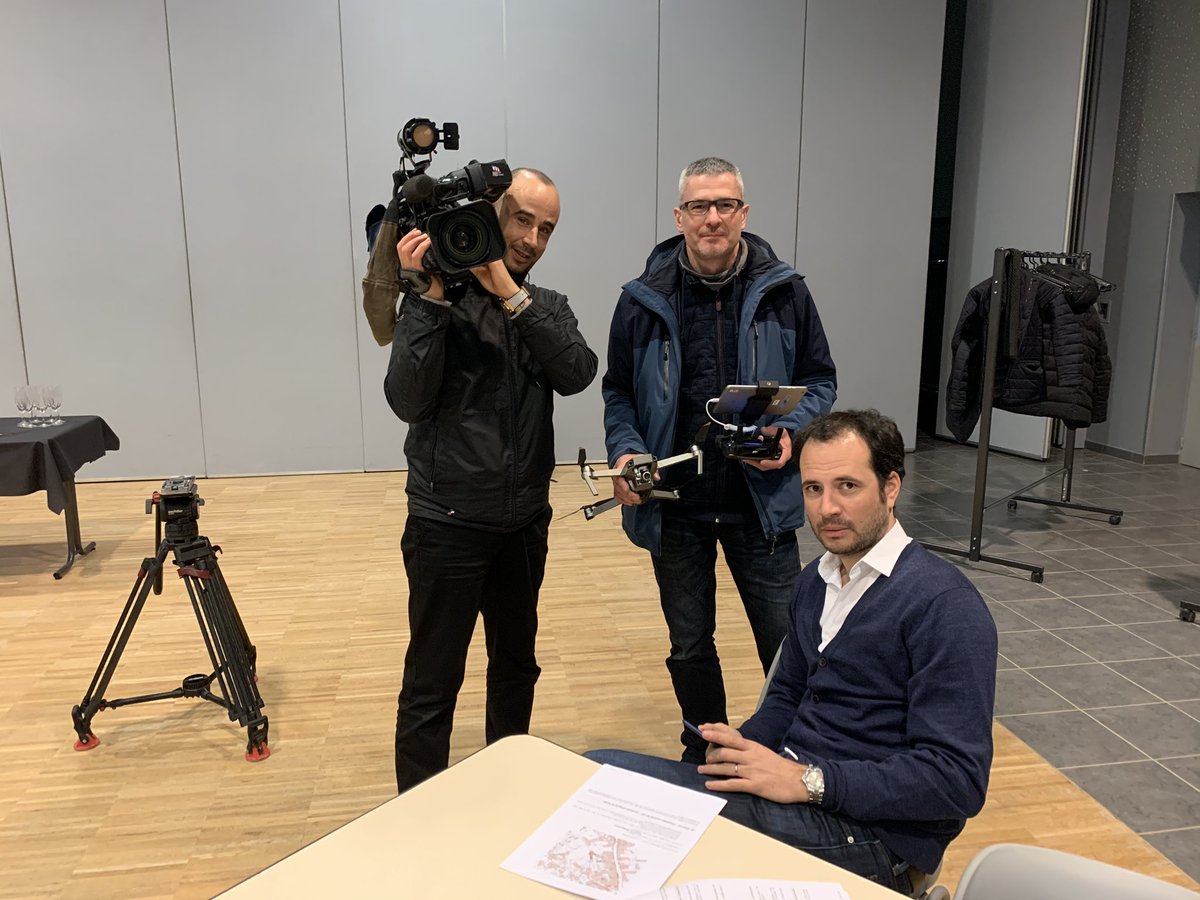 baugeenanjou's tweet photo. #CMBEA Le conseil municipal de Baugé-en-Anjou, c’est maintenant ! Avec ce soir une équipe de TF1 en tournage au #CCRA https://t.co/DmMFzlplMC