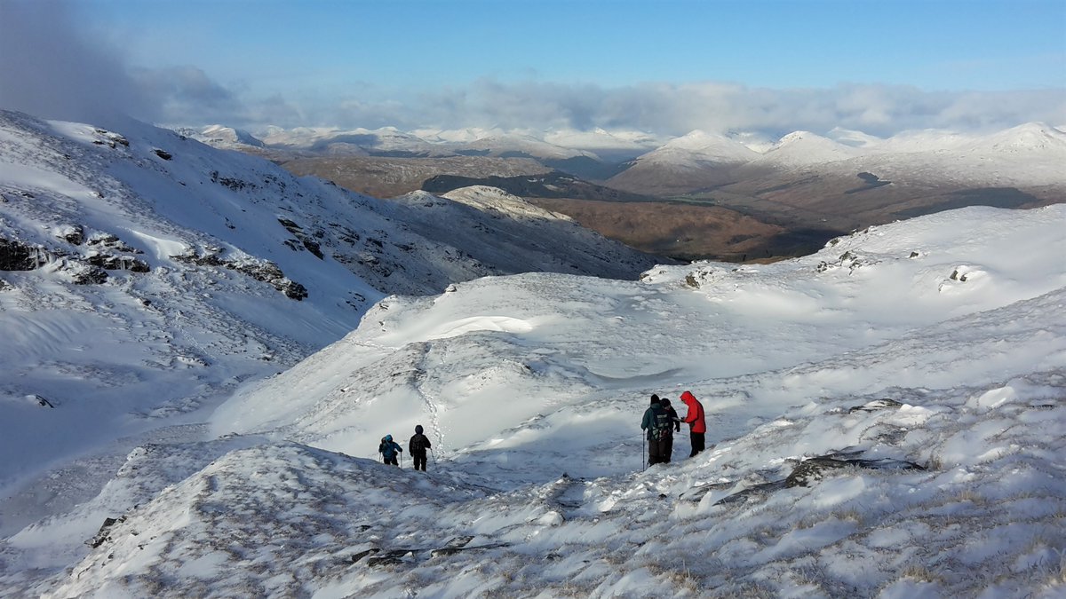 redropescot's tweet photo. Weather almost perfect during our Crianlarich trip, so many a Munro/Cobett were ticked off or just enjoyed. Brilliant company (including 4 members from Manchester), food and accommodation (OMC's Inverardran Cottage), as usual. https://t.co/hIvdM8yH63