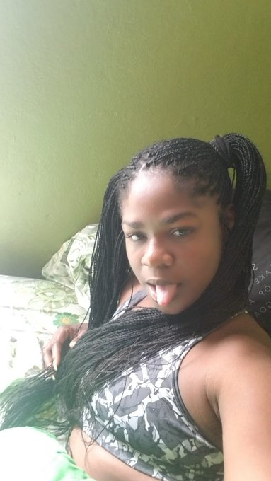 Watch Lips_on_hips's leaked NSFW photo on TwXstars