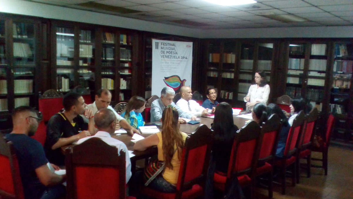 casa_bello's tweet photo. #FelizLunes || Hoy inició el taller de #CreaciónLiteraria "La producción textual en el proyecto de investigación, técnicas y procesos", con la profesora Gloria Caballero en la @casa_bello. 

#IntegracionHumanista 
Todos nuestros talleres literarios son #Gratuitos

@MPPEDUCACION https://t.co/8mFUTgJHnW