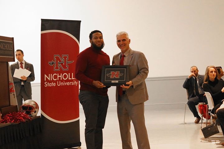Nicholls_FB's tweet photo. We closed our 2019 story with our annual awards banquet.
We swept our Louisiana rivals, added three more 🏆 🏆 🏆 , another 💍, and a third straight trip to the #FCSPlayoffs
📸 https://t.co/e9g41l0wUd
#GeauxColonels ⚔️ #r19htNow https://t.co/42FxjOYMgQ
