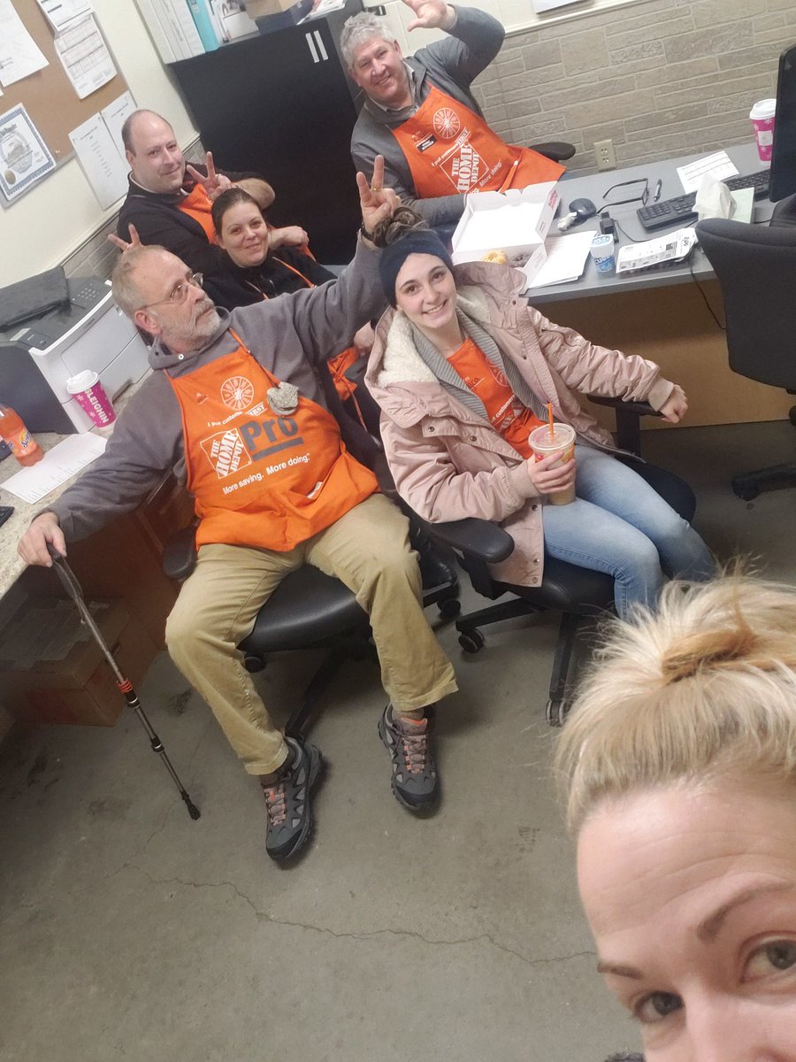 Store3482's tweet photo. 2020 Pro Planning @KellyMa06930601 @SWhitehouse264 @fmbeaulieu @Store3482 @JasonArigoni #proproud #WeGotThis https://t.co/R3hGlMRpM6