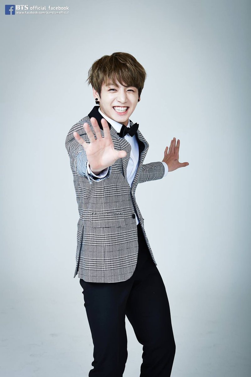 Jeon Jungkook, nothing shows your babie state better than your devastating smile. I get lost in the pure joy it exudes.