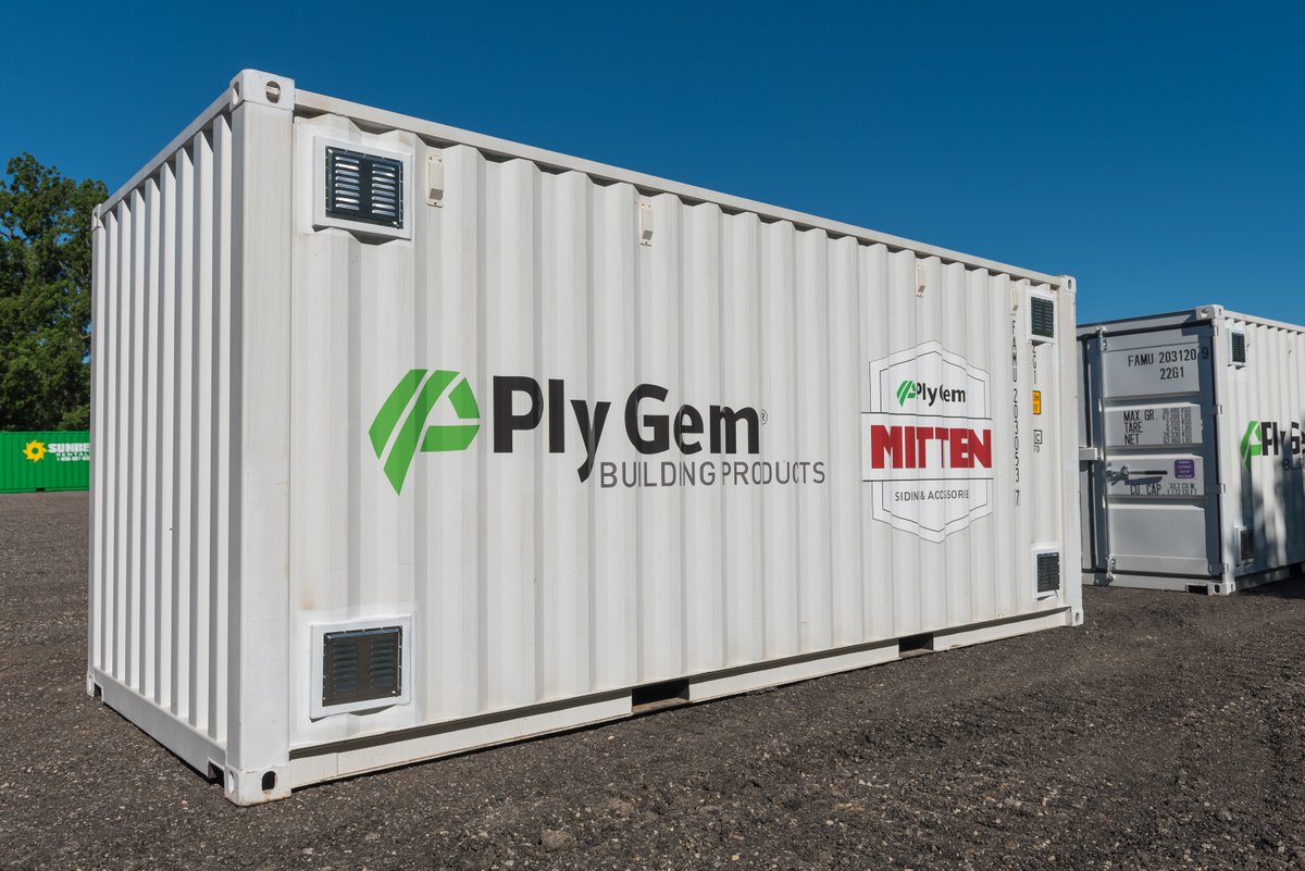TargetBoxCA's tweet photo. A shipping container does not only add value to your business in terms of storage but can also be a great way to advertise your brand. Our team offers design rendering, printing and full installation for any type of decals.

Visit https://t.co/L52dkh7FLt to learn more! https://t.co/DOVx7AiZqb