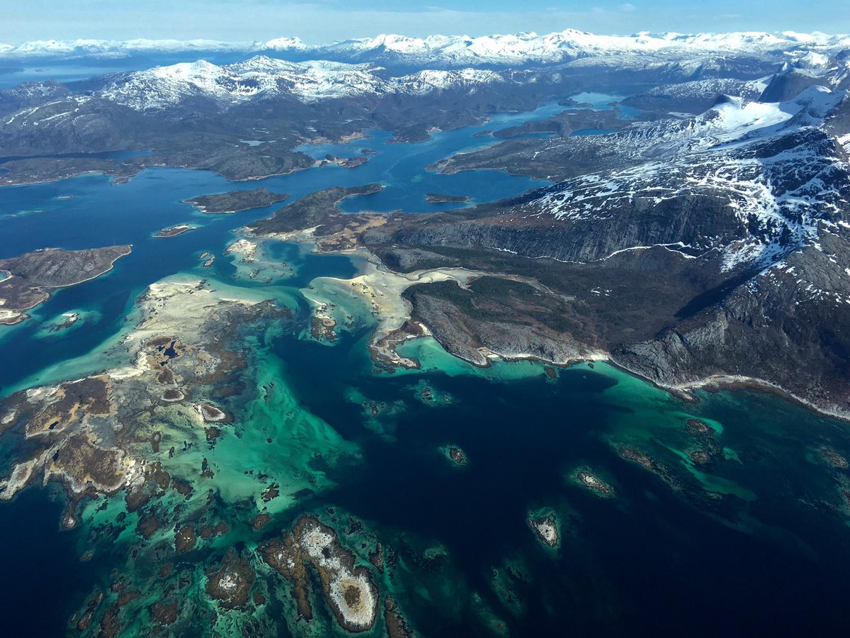 Golfcharlie232's tweet photo. Flying in Norway is something else! Incredible landscapes, nice and down to Earth people, very skilled ground crew, ultra efficient winter ops and tricky approaches onto short runways. It doesn't get any better than this in my book!
#Norway #aviation #pilotlife #realflying https://t.co/yNyd8P7jPl