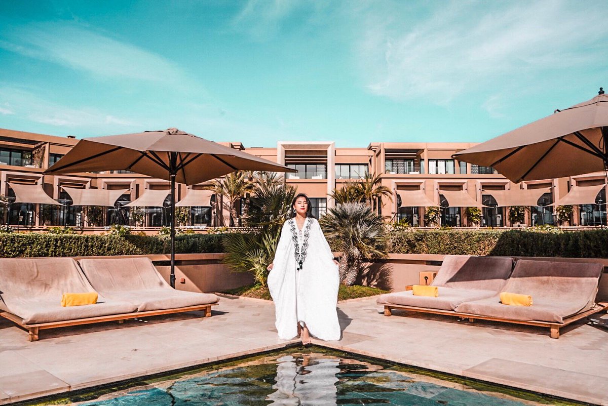 Thank you @Chiko_tian for sharing such heart-warming words !

"576 sqm swimming pool with the perfect sunshine, I wanna stay here forever ! Traditional Morocco caftan from Karim Bouriad such an amazing place Mandarin Oriental, Marrakech"