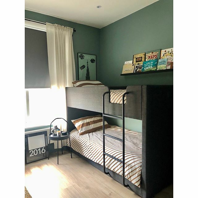 FrostandLane's tweet photo. 3 posts in 3 days...what is happening!?! Nothing revolutionary, I just took multiple angles of his room when it was tidy to give me options for posting later on! 
#boysdecor #interiordesign #interiorinspo #interiorinspiration #frostandlane #farrowandball #ovalroomblue https://t.co/9HzHTEu4pq