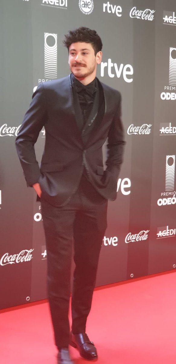 yo pedí un trago y ella la botella 💃🏻