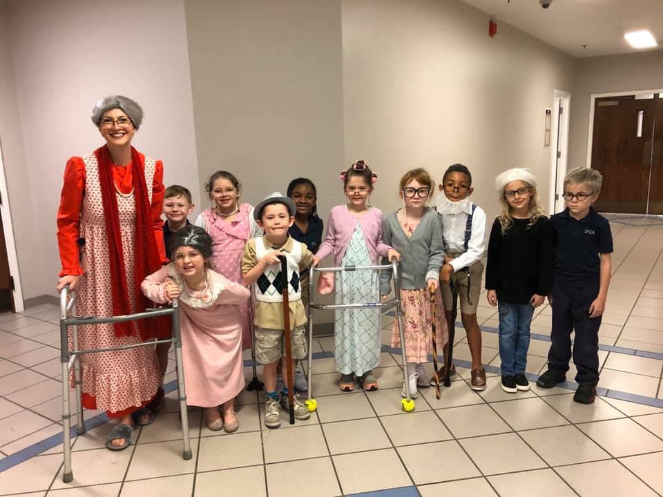 SWFLChristian's tweet image. SFCA first graders celebrate the 100th day of school. #sfcakings
