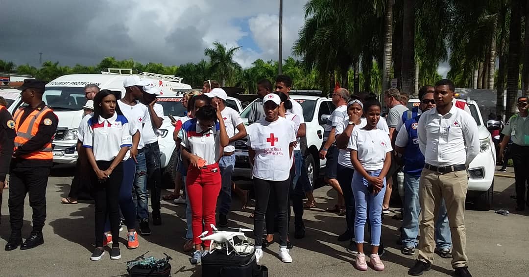 crdbavaro's tweet photo. Higüey- lunes 20 de enero voluntarios de la filial de #cruzrojadominicana de Veron Bavaro Punta Cana, dando apoyo a la filial de Higüey durante el operativo en la basílica de Higüey en la festividad de la #virgendelaaltagracia. #PactoPorLaVidaRD #ifcr https://t.co/CgMfPZKHmo