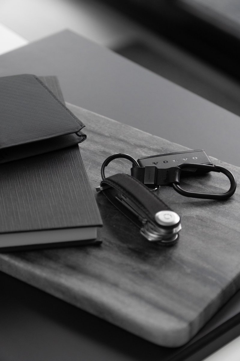 vmvstudios's tweet image. The finest #EDC. 🏴 @PioneerCarry // @orbitkey // @volvocars