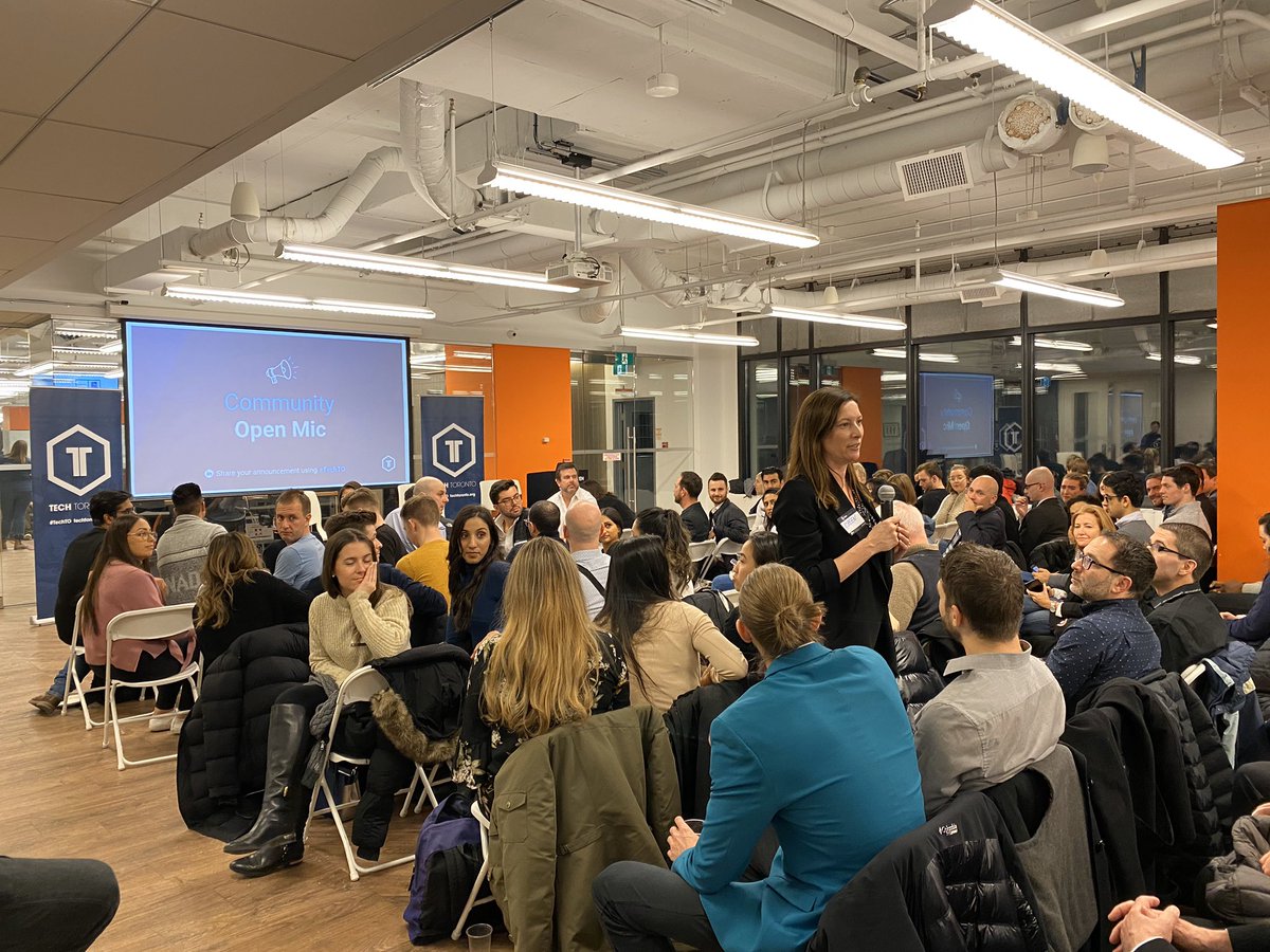 fastspringIQ's tweet photo. The passion is real 🔥 and the energy is contagious 👏 We love the community open mic! #TechTO #SalesTO https://t.co/1qfWnsodcP
