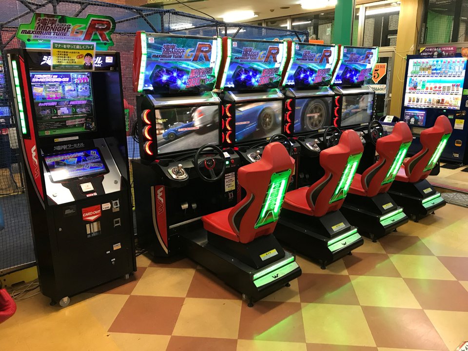 ラッキー バッティングドーム 八千代店 バージョンアップ情報 湾岸ミッドナイトmaximum Tune 6r 稼働開始しました お値段は変わらず据え置きで稼働しております 引き継ぎのトラブルなどが朝にありましたが既に復旧しておりますので安心してご遊戯