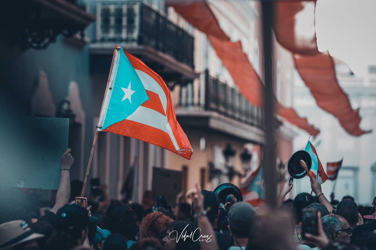 vidalcruzart1's tweet photo. Manifestacion 1/20/2020
#WandaRenuncia @NoticentroWAPA @NotiUno https://t.co/O812tZUAFW