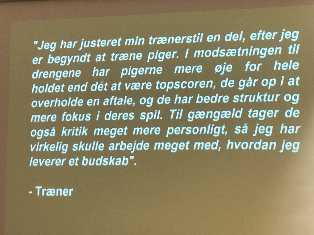 Inspirerende møde med <a href="/NGroes/">Nina Groes</a> fra Divers. Store ambitioner om at få flere piger og kvinder med i fodboldens fællesskaber. Super gode drøftelser om potentialer og indsatser. Glæd jer, noget stort er på vej ✅ #KvinderPåBanen #PigerSpillerFodbold #FodboldForAlle 👍⚽️✅