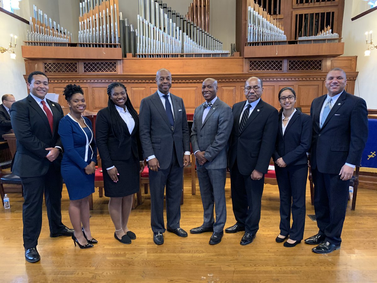 Awesome week in Nashville preceding the culminating #MLKDay events. Ask yourself how to make the fire for justice last within you all year long. Ask yourself what Dr. King truly fought for. It was a broadband of civil rights which challenged social norms that still persist today