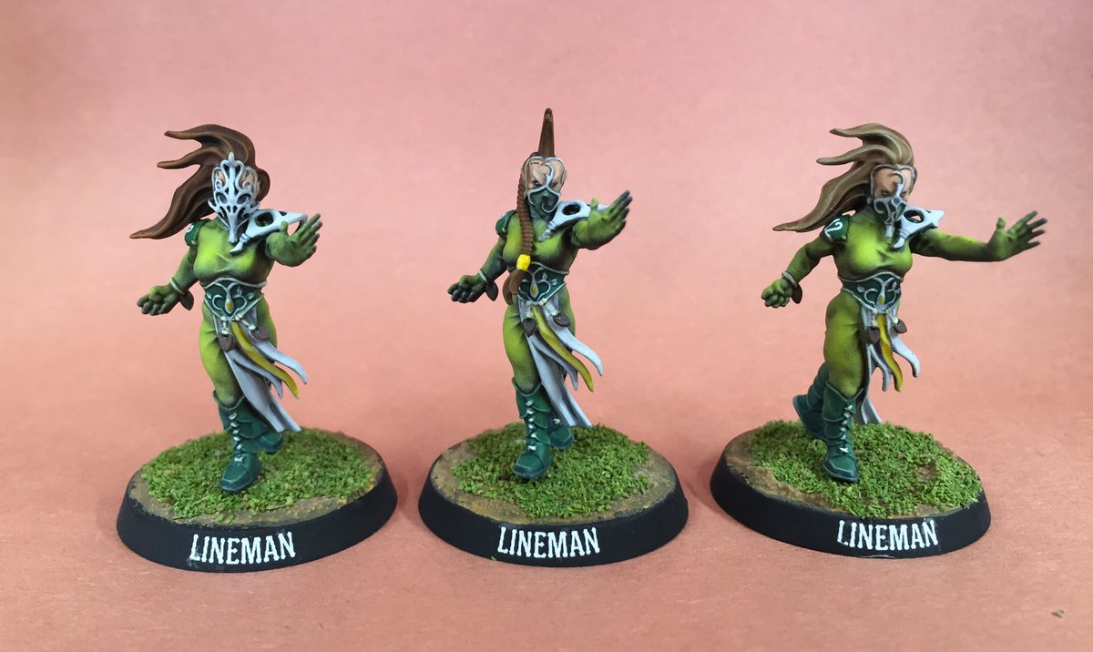 kitdub's tweet photo. Up next...lineman (and woman) for my #bloodbowl team. Love the female elf sculpts by #gamesworkshop https://t.co/W2w4p5yOtt