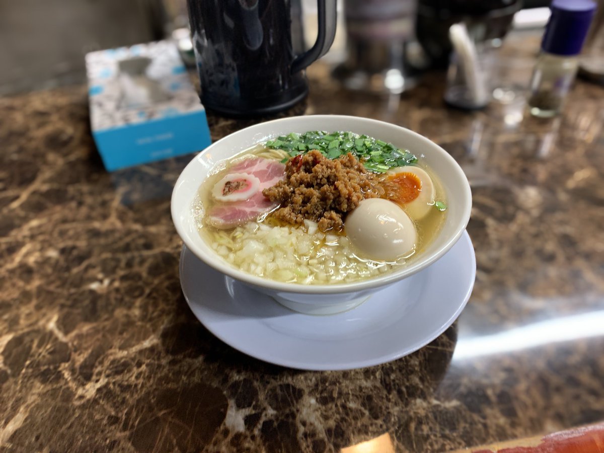 Taka 自家製麺かり屋 刈谷市 塩台湾ラーメン 大盛り 味玉 Taka 自家製麺かり屋 刈谷市 塩台湾ラーメン 大盛り 味玉