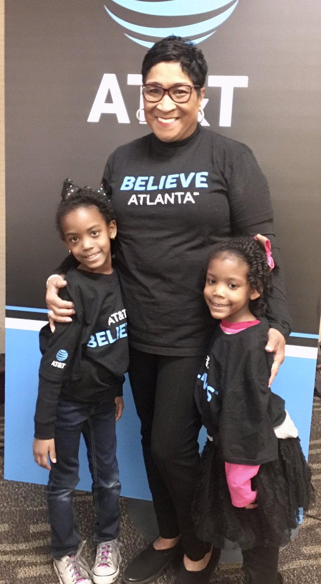 Michell91163612's tweet photo. Volunteering at Believe Atlanta’s day of service event with Venessa Harrison, President AT&amp;T Georgia. All smiles! https://t.co/o87luIVDed
