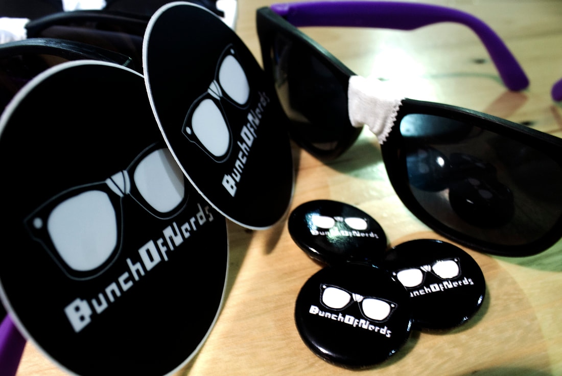 We have a sale going on next week from the (26-1)! Buy $3 of merch and get a free button! We also have a new item coming this week! Look out for our updates. You can purchase merch through our website or in person!
#sale #flamingapparel #sunglasses #buttons #stickers #surprise