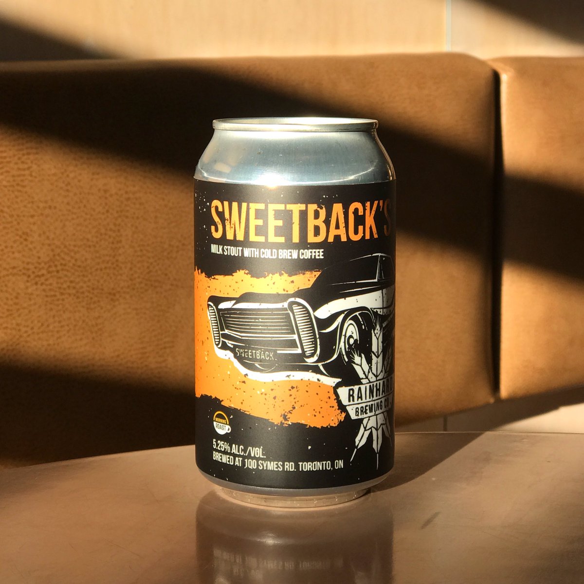 🌅That sweet, sweet lighting catching our Sweetback short can brought to you by @rainhardbrewing x Morning Roast Coffee. This Milk Stout comes w/ the addition of Peruvian cold brew, resulting in dark fruit & semi-sweet choco vibes. So v v lovely on a chilly Monday: $6 ALL NIGHT🍻