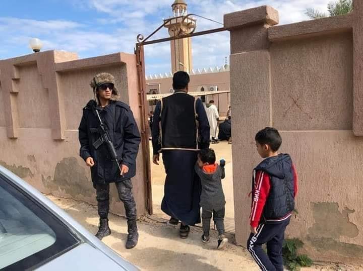 Bshalzly's tweet photo. On the 1st day of controlling the city of #Sirte, only a few #Gaddafi's loyalists have celebrated not the arrival of the #LNA but drive out #Misrata. #Haftar dispatched security forces from #Bemghazi. Now seeing his militias monitoring Jumma prayer signals a distrust &amp; disloyalty https://t.co/DVSyw04uI1