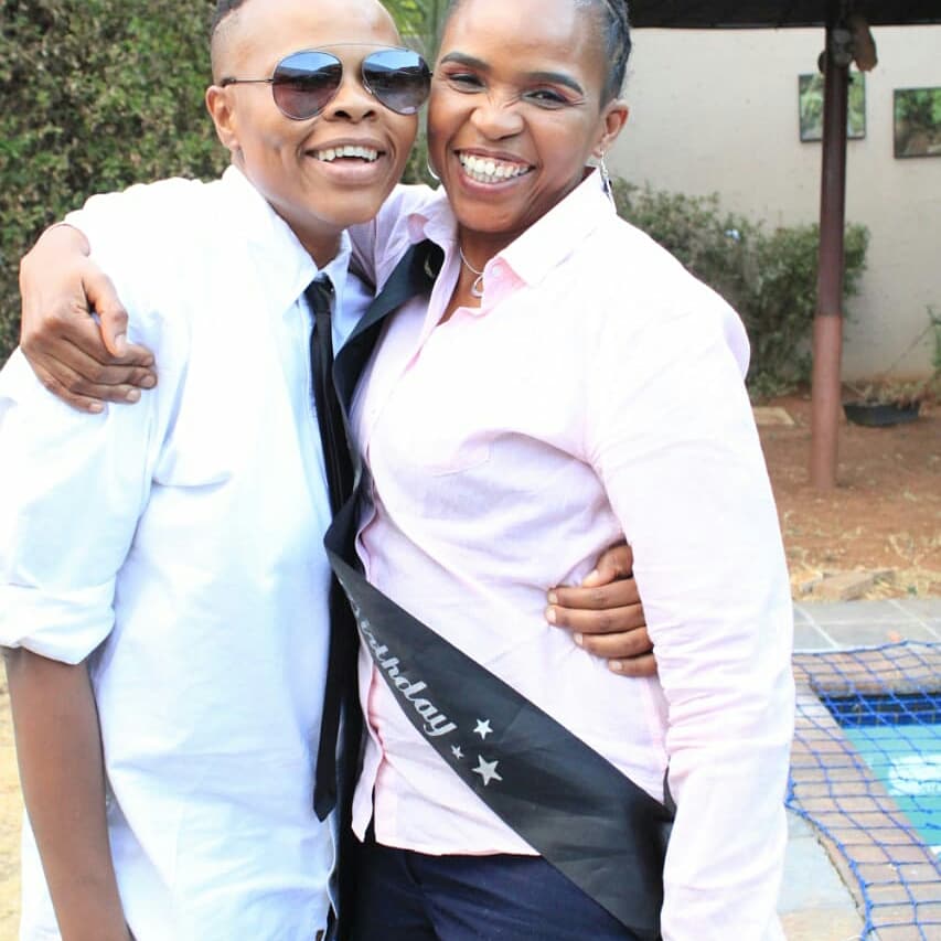Smasha_Nova's tweet photo. When I grow up I wanna be just like you @NjinjiGidizela 🌈🌈🌈 https://t.co/SsKcXlIpb1