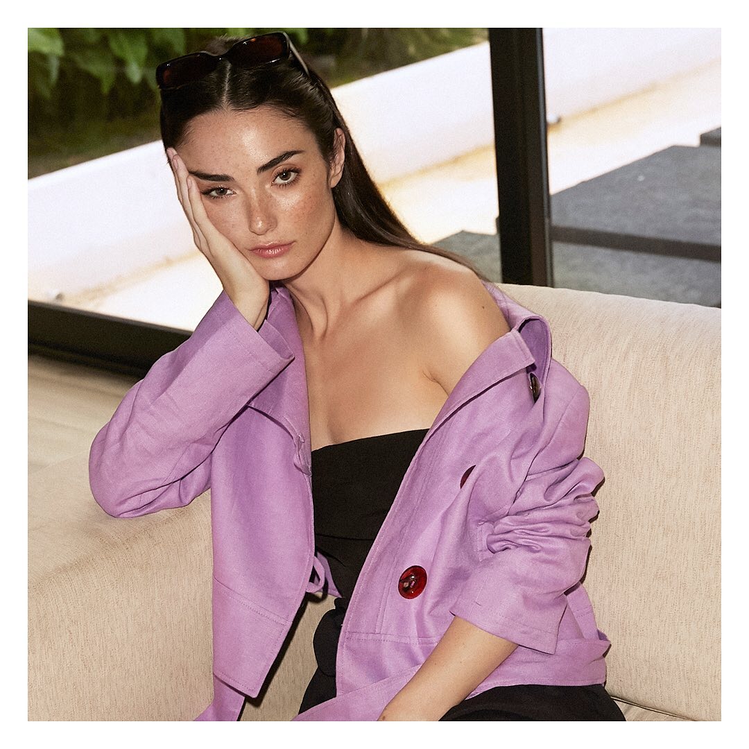 • Modern summer <a href="/__NAIMA/">NAIMA</a> •