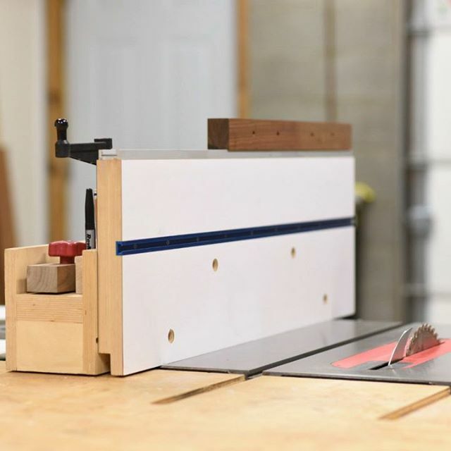 MWAWoodworks's tweet photo. 🚨 New YouTube video is up 👉 @mwawoodworks at long last I made a video answering all the questions I've received about my table saw fence. If there's still something I didn't answer that you would like to know about the fence just hit me up in the com… https://t.co/52CQrKMKum https://t.co/DQGWHvHkB7