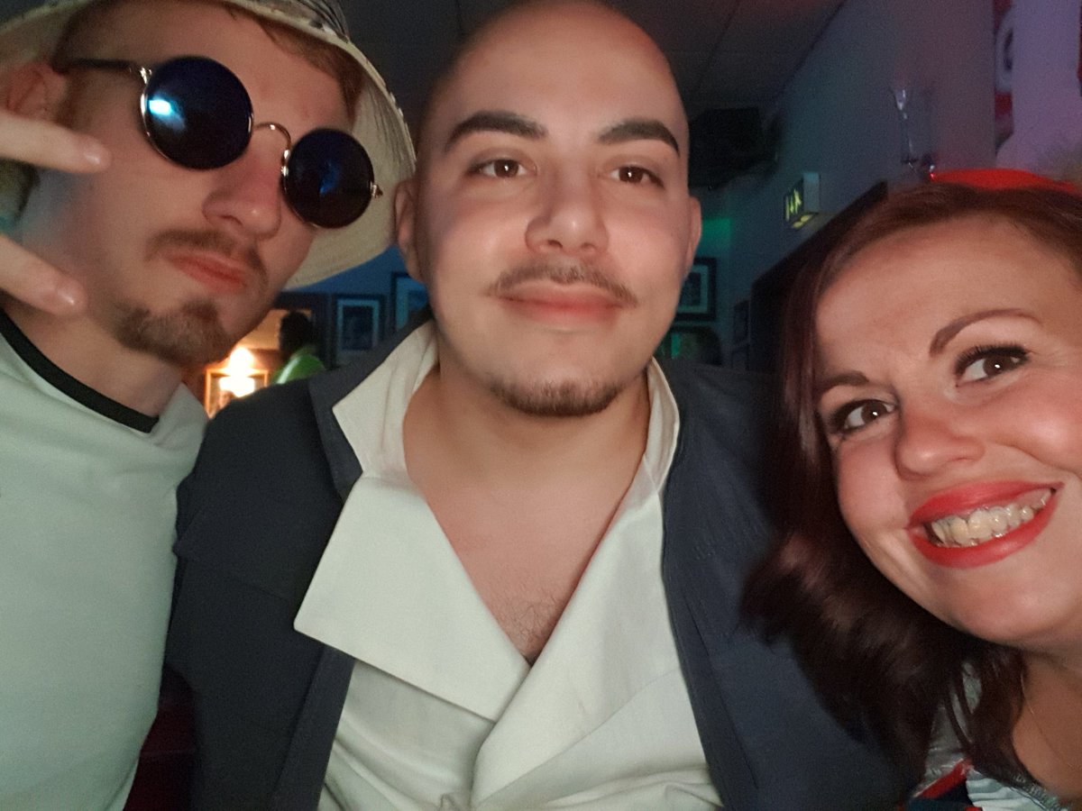 Anna40117131's tweet photo. What a amazing night @fellows555 @Stephen82939479 @ant_willets @LLB_1983 @AdeleGu43381849 @EJC921 @SophiePapps2 https://t.co/ppGL4czj6F
