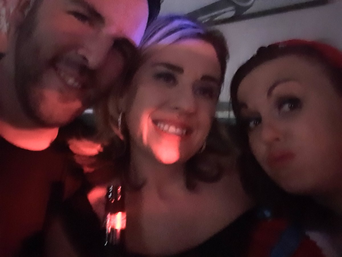 Anna40117131's tweet photo. What a amazing night @fellows555 @Stephen82939479 @ant_willets @LLB_1983 @AdeleGu43381849 @EJC921 @SophiePapps2 https://t.co/ppGL4czj6F