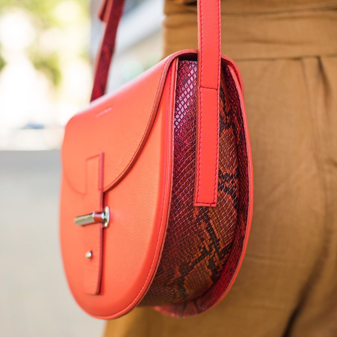 • Detalles coloridos <a href="/peterkentba/">Peter Kent</a> •