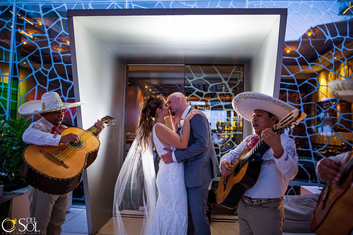 💕 The romantic tunes of a Mexican Trio will set the mood during your cocktail hour when booking a Secrets Unlimited Wedding Package! Learn more about our wedding packages inclusions here: bit.ly/WeddSTV | weddings.sevcu@secretsresorts.com
 {Photo credit: @DelSolPhoto}