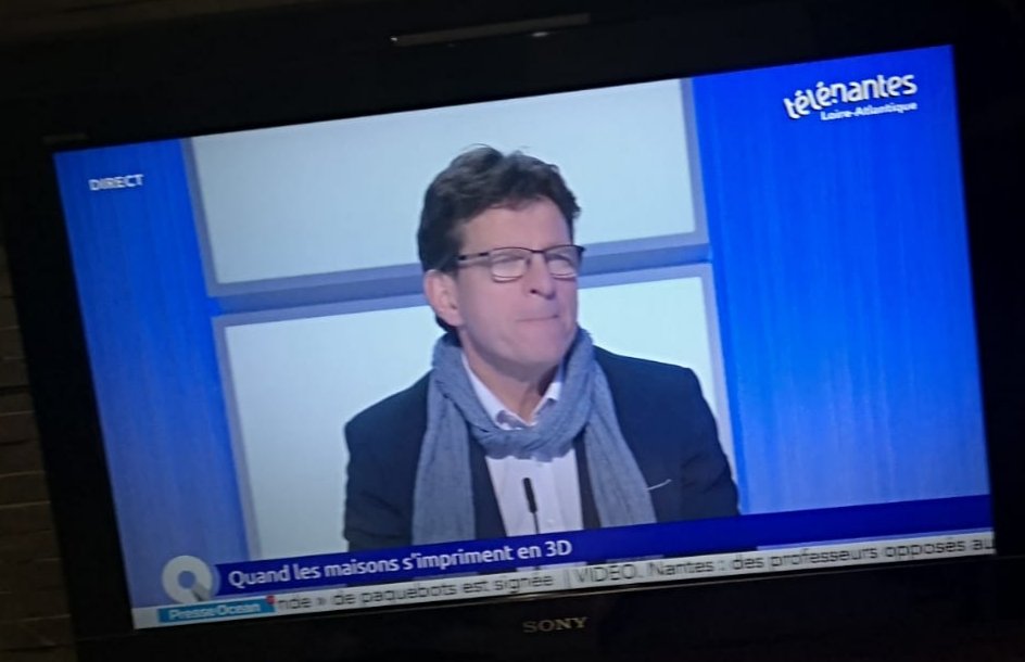 benoit_furet's tweet photo. Avec le vice-président de @UnivNantes @BrousseThierry intervention sur @telenantesinfo 

Présentation de l'activité entrepreneuriale avec la création de la startup #Batiprint3d 
Valorisation par la SATT @OuestValo de la recherche   @LaboLS2N et @ieg_gem  @IUTNantes @IUTStNazaire https://t.co/NNMgqS0vuE