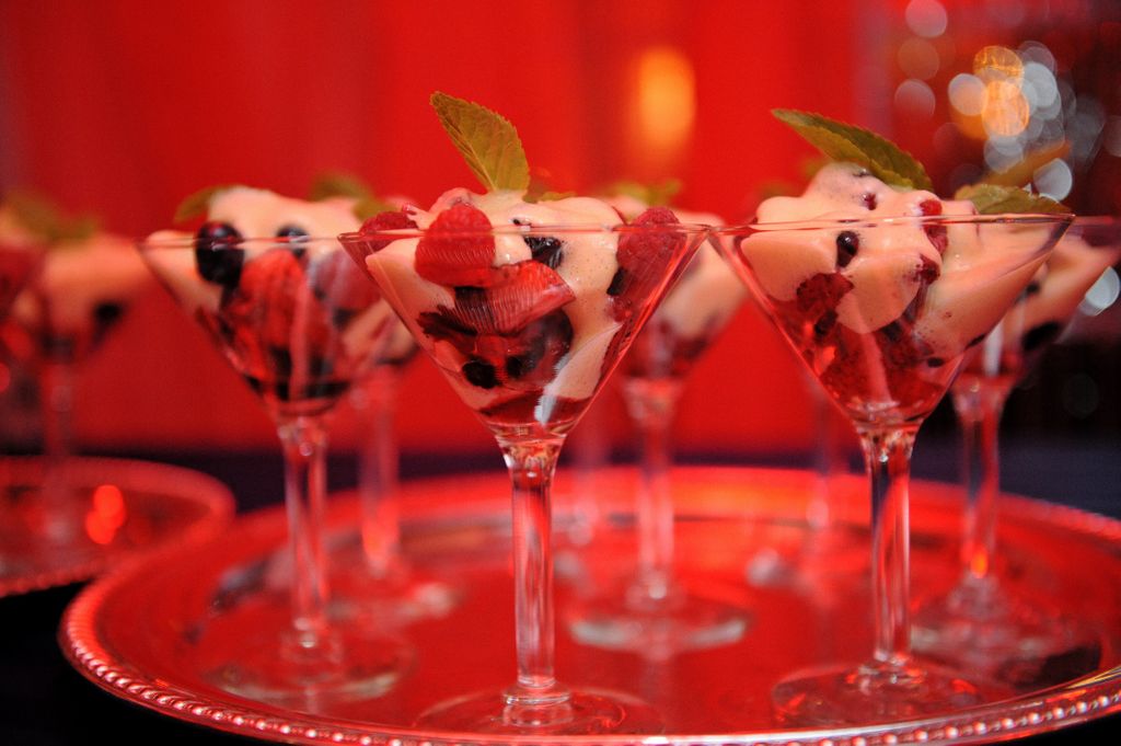 FoodDesignCater's tweet image. mixed berries with homemade whipped cream
.
.
.
.
#greenwich #westchester #longisland #rhodeisland #nyc #hamptons #fooddesign #catering #fooddesigncatering #instachef #chef #chefslife #foodie #instagood #foodporn #foodswag #foodfetish #foodstagram #foodart #foodisart #goodeats