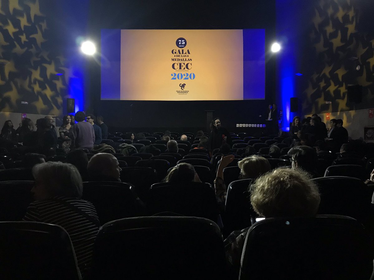 AMA_audiovisual's tweet photo. ¡Enhorabuena a nuestros socios por los éxitos en las #75MedallasCEC entregadas hoy por el @CirculoCEC! 
Mejor Documental para @Elcuadromeninas, producido por @marefilms1. 
Y Mejor Actriz a @nietomarta por #MadreLaPelícula, producido por @malvalanda. https://t.co/i7LnWgO3Go