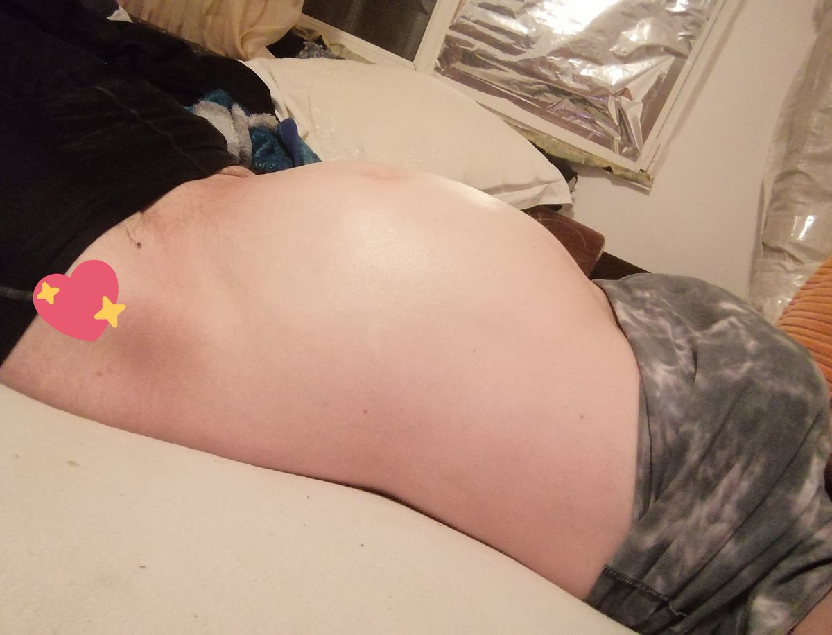 Mby19981's tweet photo. Inflated and bloated at the same time 🤰🏽🥛🥛 https://t.co/gBNPllHGaz