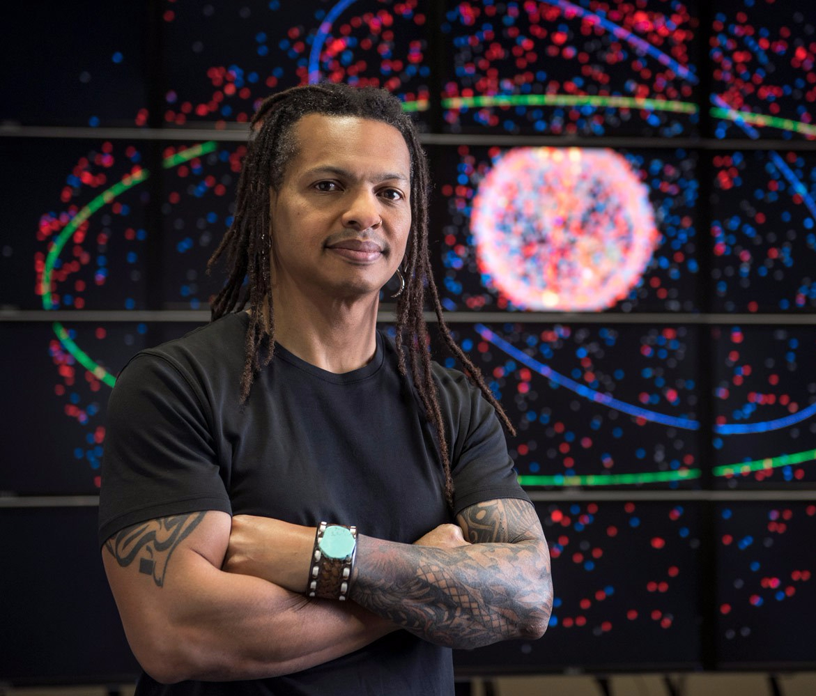 TWIScience's tweet photo. THIS WEDNESDAY — 22-Jan.-02018 @ 8 P.M. PT — @TWIScience will be LIVE with an interview on Space Debris around our planet with Dr. @moribajah. Tune In: https://t.co/eW8bA82J6F - or - https://t.co/Zo1jc7nbFt. https://t.co/BZuFM2B4fM