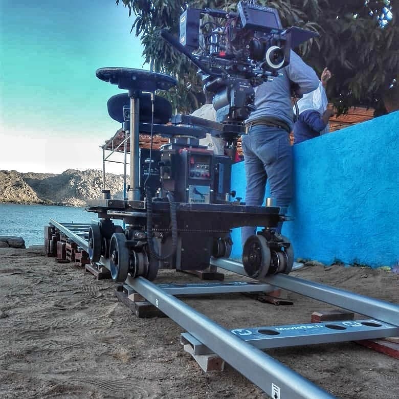 egygrip's tweet photo. Panther dolly
#gripgear #gripcrew #gripwork #grip #filmequipment #aswan #egypt #egyptiancrew #directorofphotography #arrialexamini @PANTHERchannel #cinematography #bts #onsetπ₯ #behindthecamera #nileriver #keygrip #cameradolly https://t.co/KtNYGQw0EU