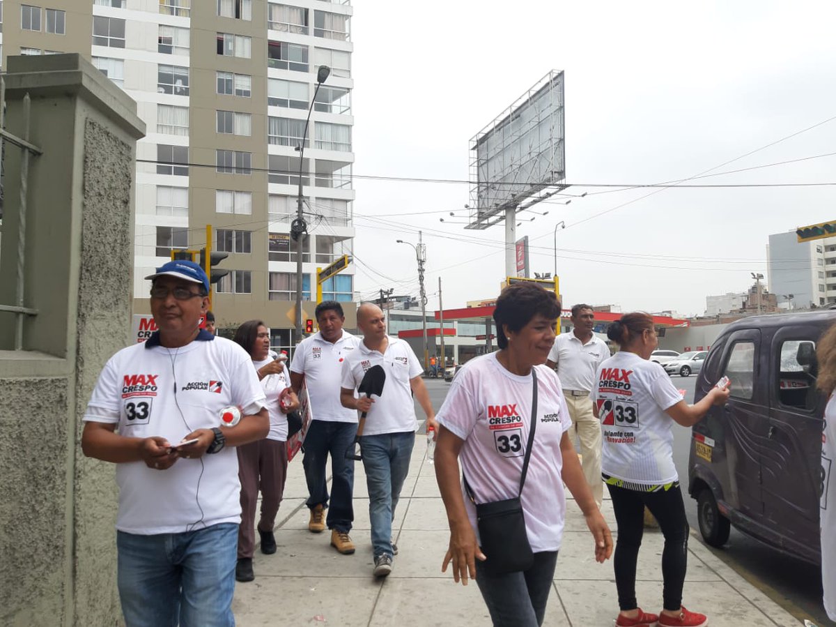 CrespoAp's tweet photo. Nuevo recorrido por Breña, el domingo 19 de enero. Muchas gracias por el apoyo de todos los vecinos. 

Adelante. 

#Max33 #AccionPopular  #EleccionesCongresales2020 https://t.co/wOnrxNMJHn