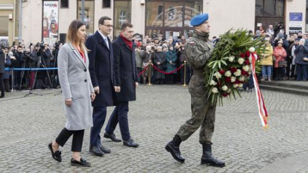 Musimy bronić dobrego imienia Rzeczypospolitej naszdziennik.pl/polska-kraj/21…