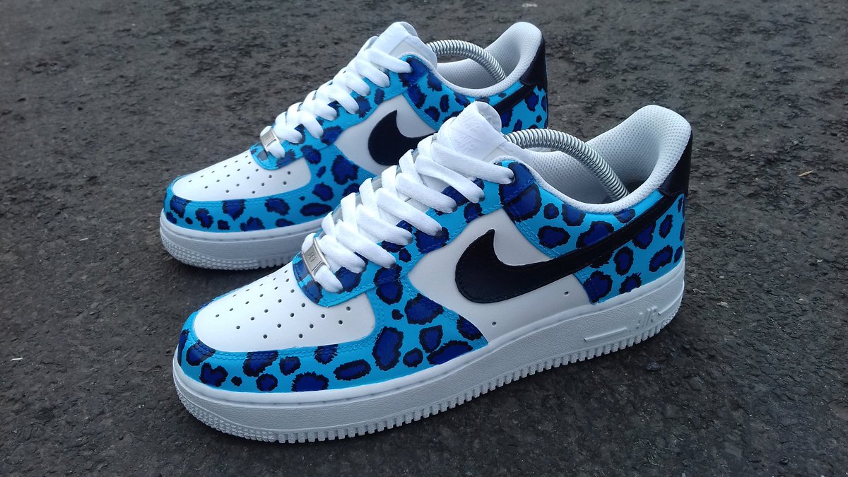 EyliseCustomz's tweet photo. Pale and dark blue lepoard print air force 1 
#customshoes  #customtrainers #customsneakers #airforce1 #nikecustom #hypebeastkicks #kicks #sneakers https://t.co/owAeYMOCA9