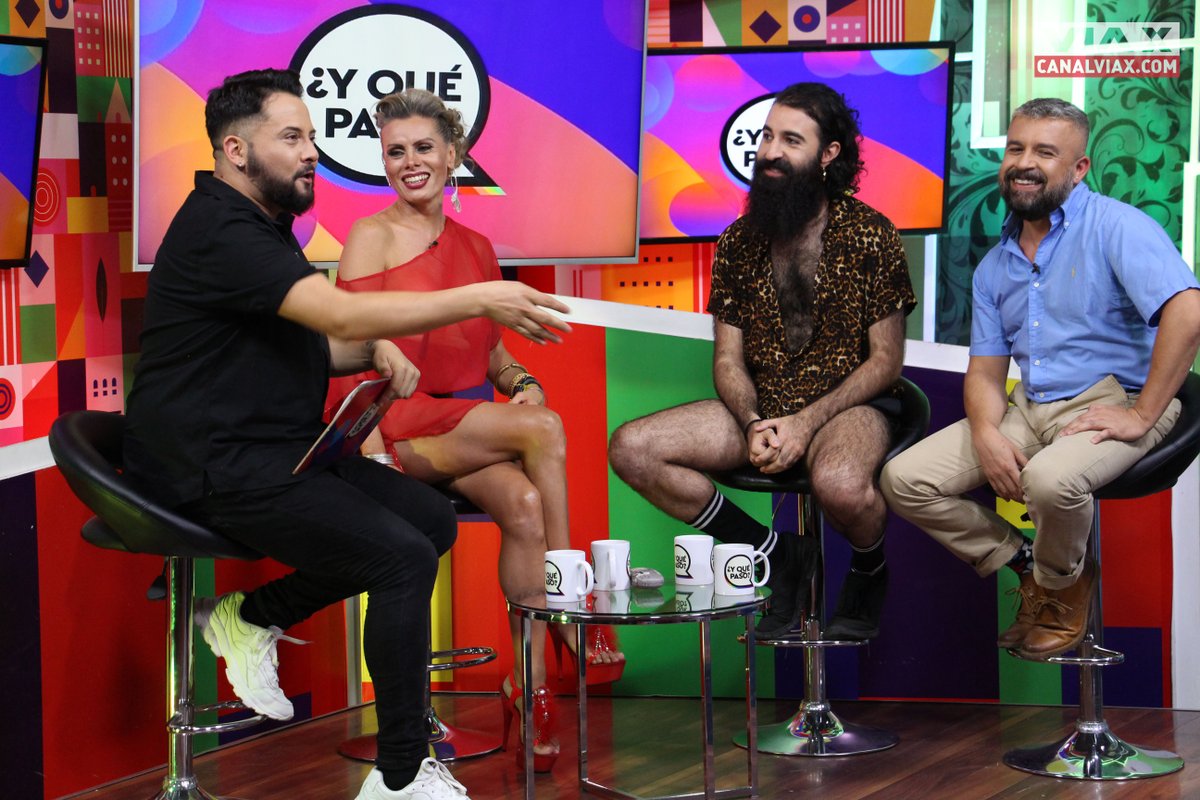 viax's tweet photo. Gansas, únanse al espectacular #PanelDiverso que tenemos en el @YquepasoViaX 🌈✨ ¡Ahora por #ViaX! 📺 https://t.co/cUN8aJq2G5