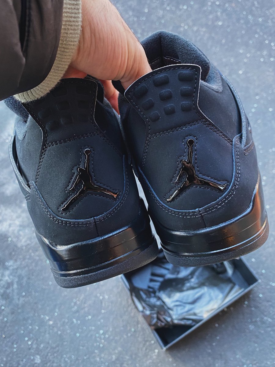 In hand look at the upcoming Air Jordan 4 Retro “Black Cat”. Thanks <a href="/FinishLine/">Finish Line</a> for an early pair 🙏🏽