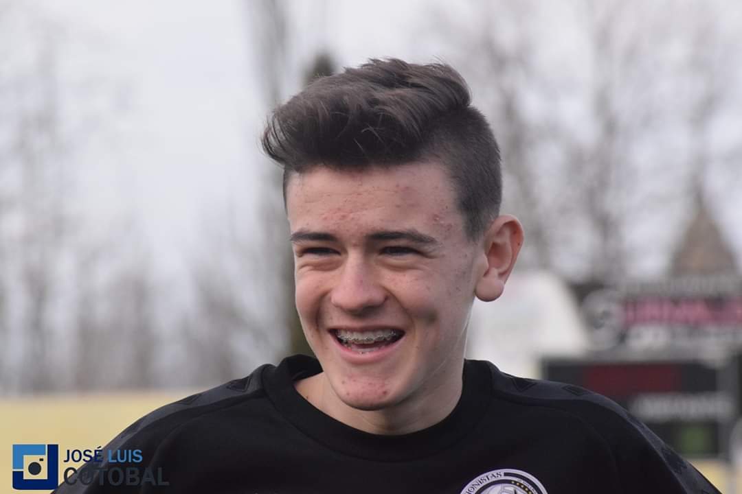 _joseluis_uscf's tweet photo. IMÁGENES 📷 | Galería de fotos del entrenamiento de Cadete A y Cadete B de @USCFbase @UnionistasCF. #VamosUnionistas #ConstruyendoUSCF #CANTERA #OrgulloUSCF

➡️ https://t.co/t3RxLYELpu https://t.co/UMpfXshNWd
