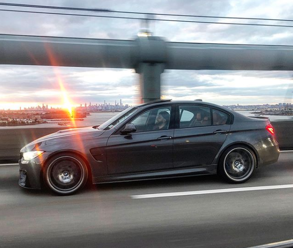 ECSTuning's tweet image. @jumper_m3 looking inspiring on this M Monday 

#f80m3 #m3 #bmwm #mpower_official #mpower #bmw #bimmernation #m3competition #666m #mineralgreymetallic #sunset #nyc #roller #bimmerlove #bmwsofnyc #fishbowl #carlifestyle #bmwusa #indstyle #carbonfiber #nycsunset